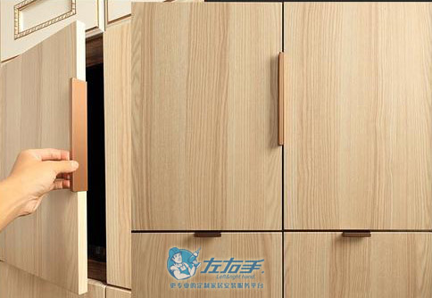 衣柜门安装，推拉式及平开式衣柜安装方法